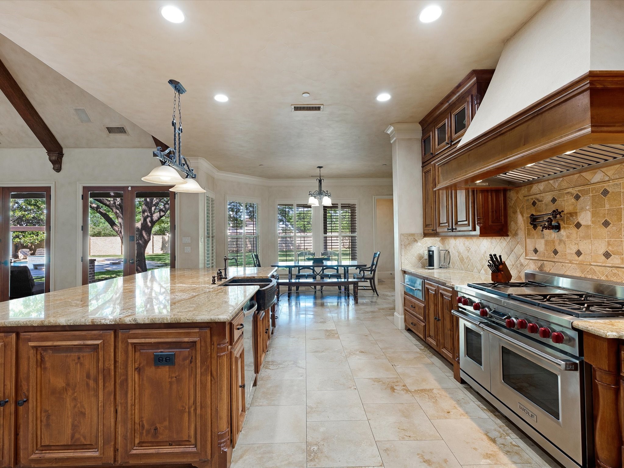 2965 S Sunbeck Circle Farmers Branch TX 75234