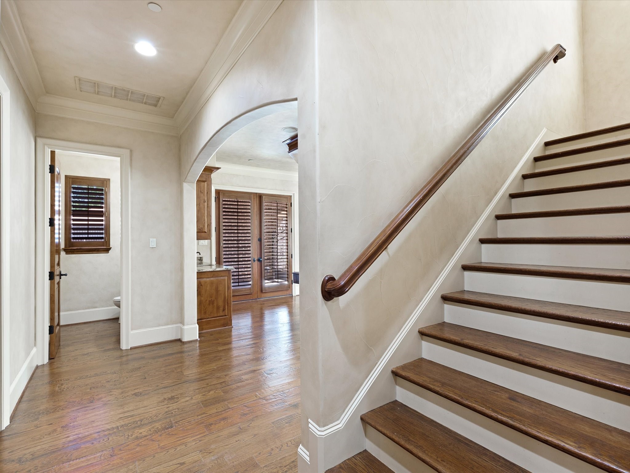 2965 S Sunbeck Circle Farmers Branch TX 75234