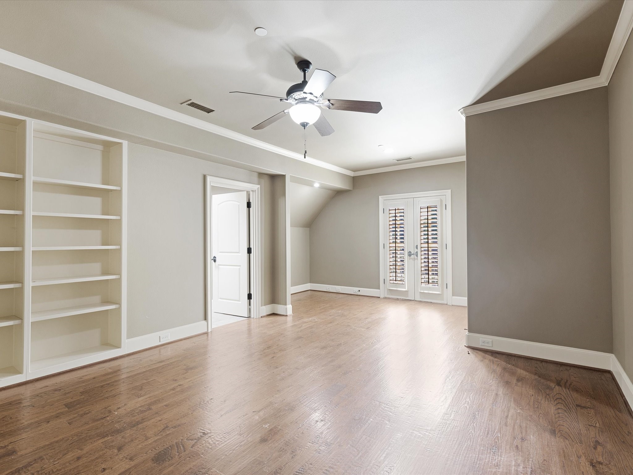 2965 S Sunbeck Circle Farmers Branch TX 75234