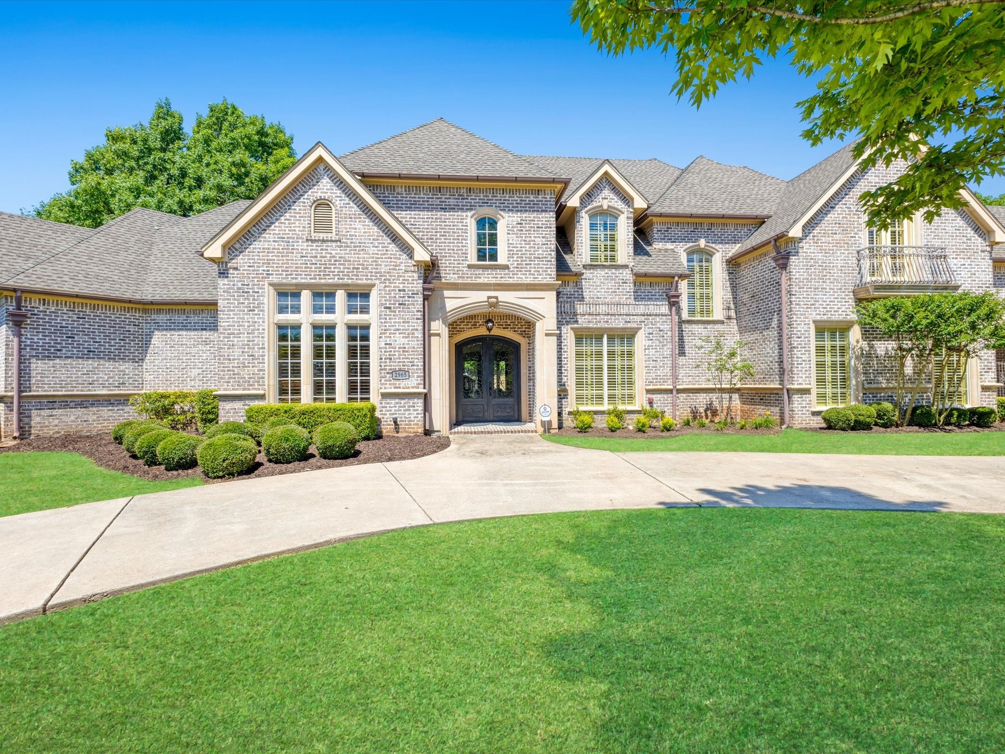 2965 S Sunbeck Circle Farmers Branch TX 75234