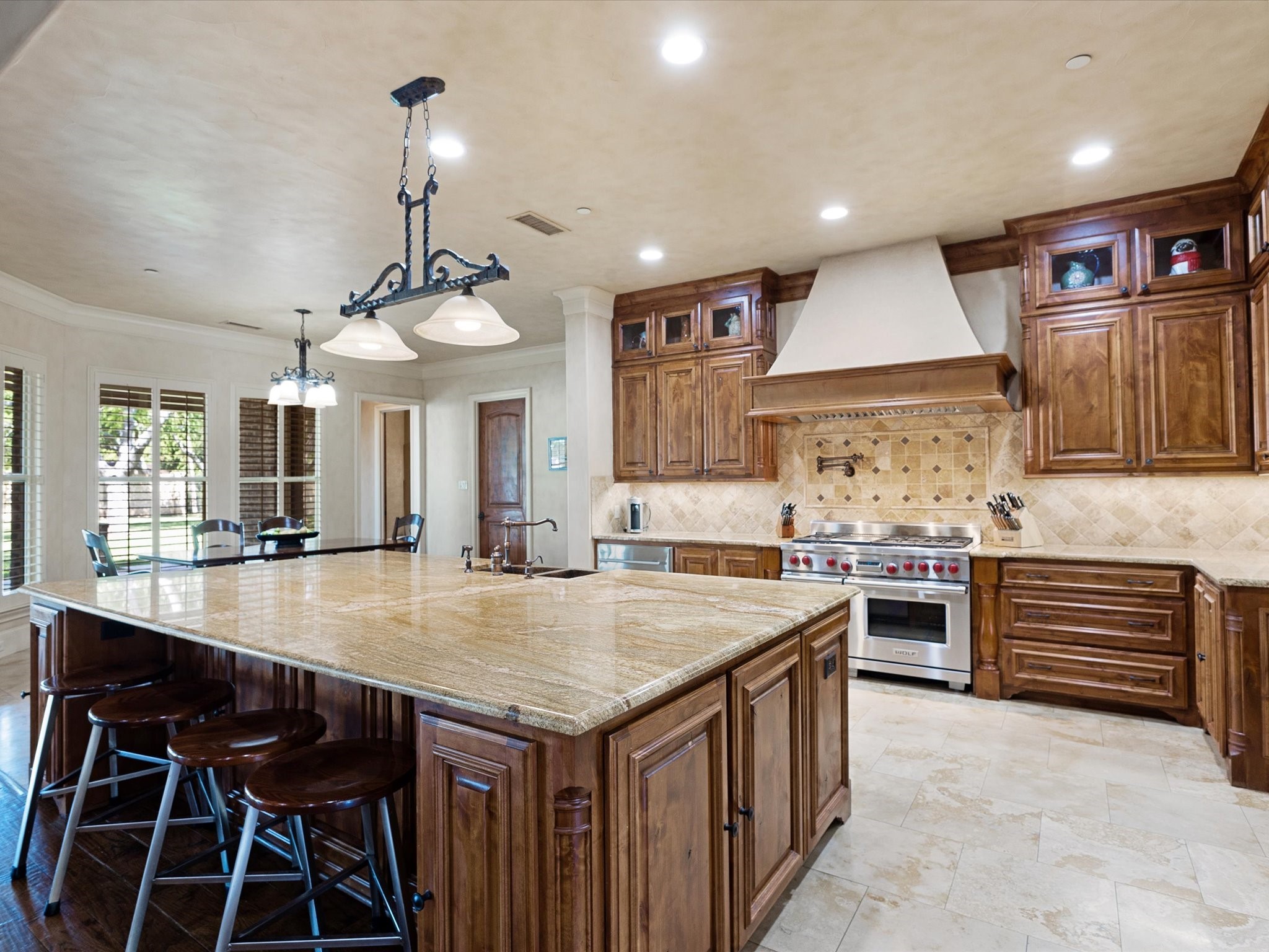 2965 S Sunbeck Circle Farmers Branch TX 75234