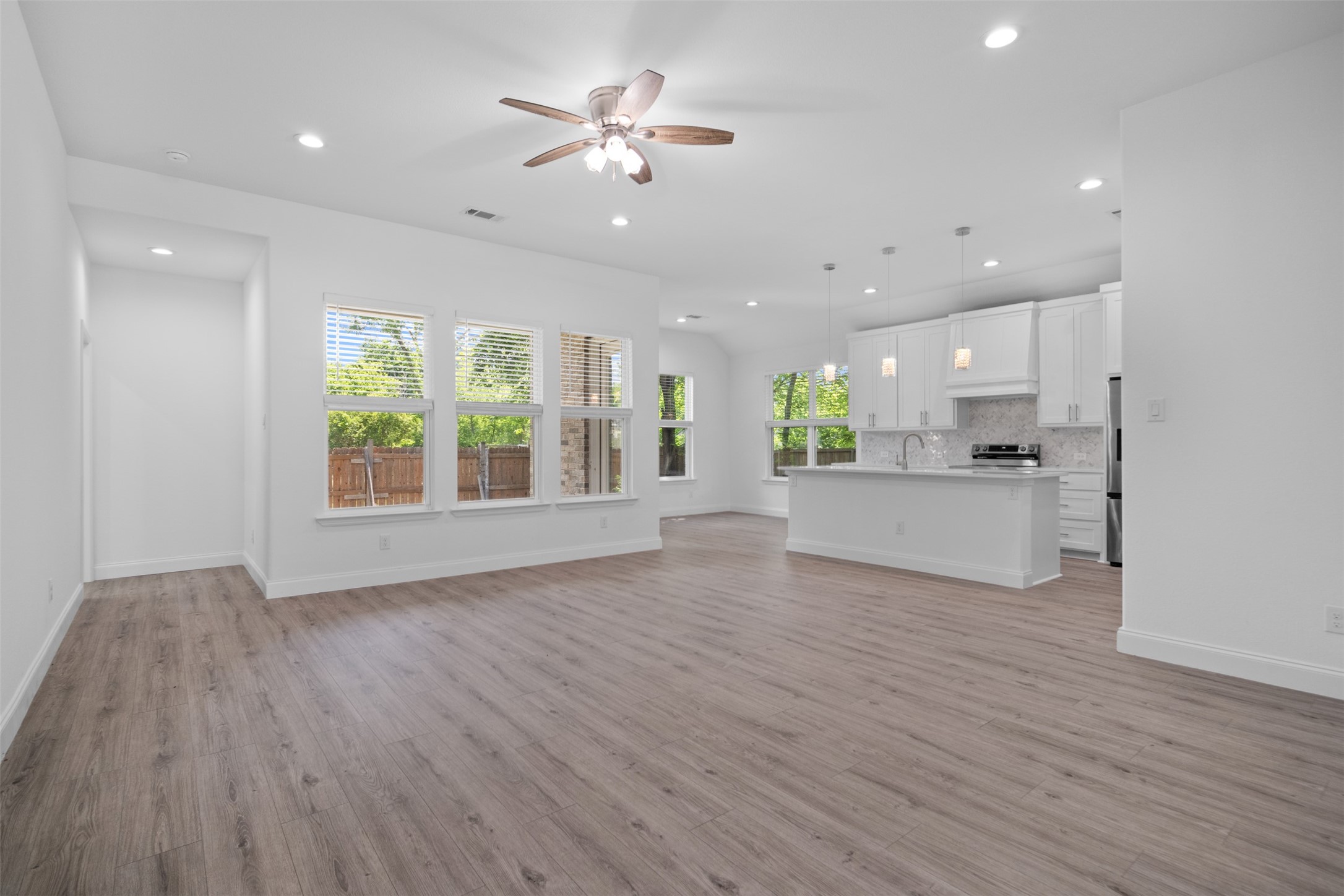123 Bradshaw Street Waxahachie TX 75165