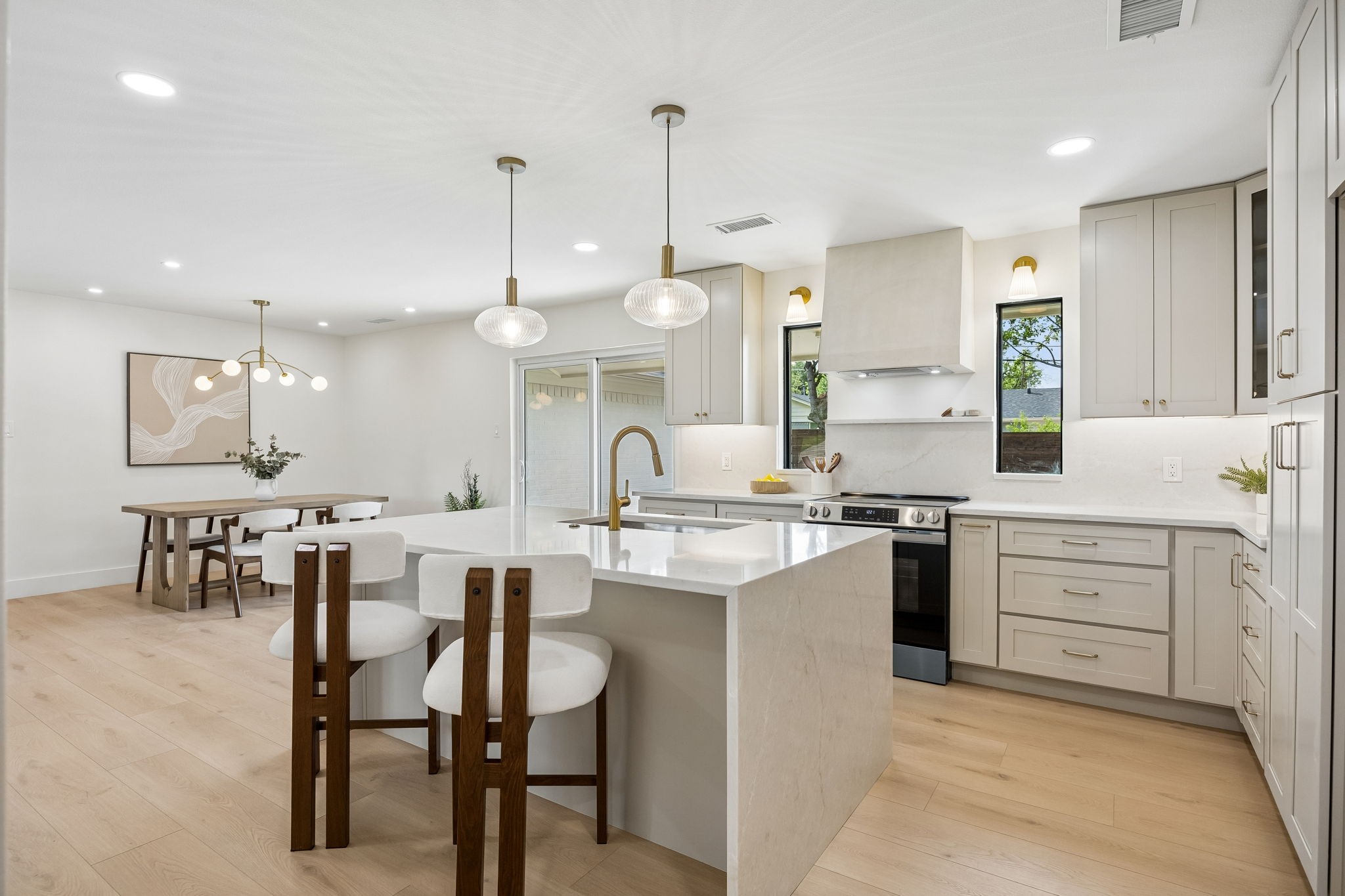 3538 Cloverdale Lane Farmers Branch TX 75234
