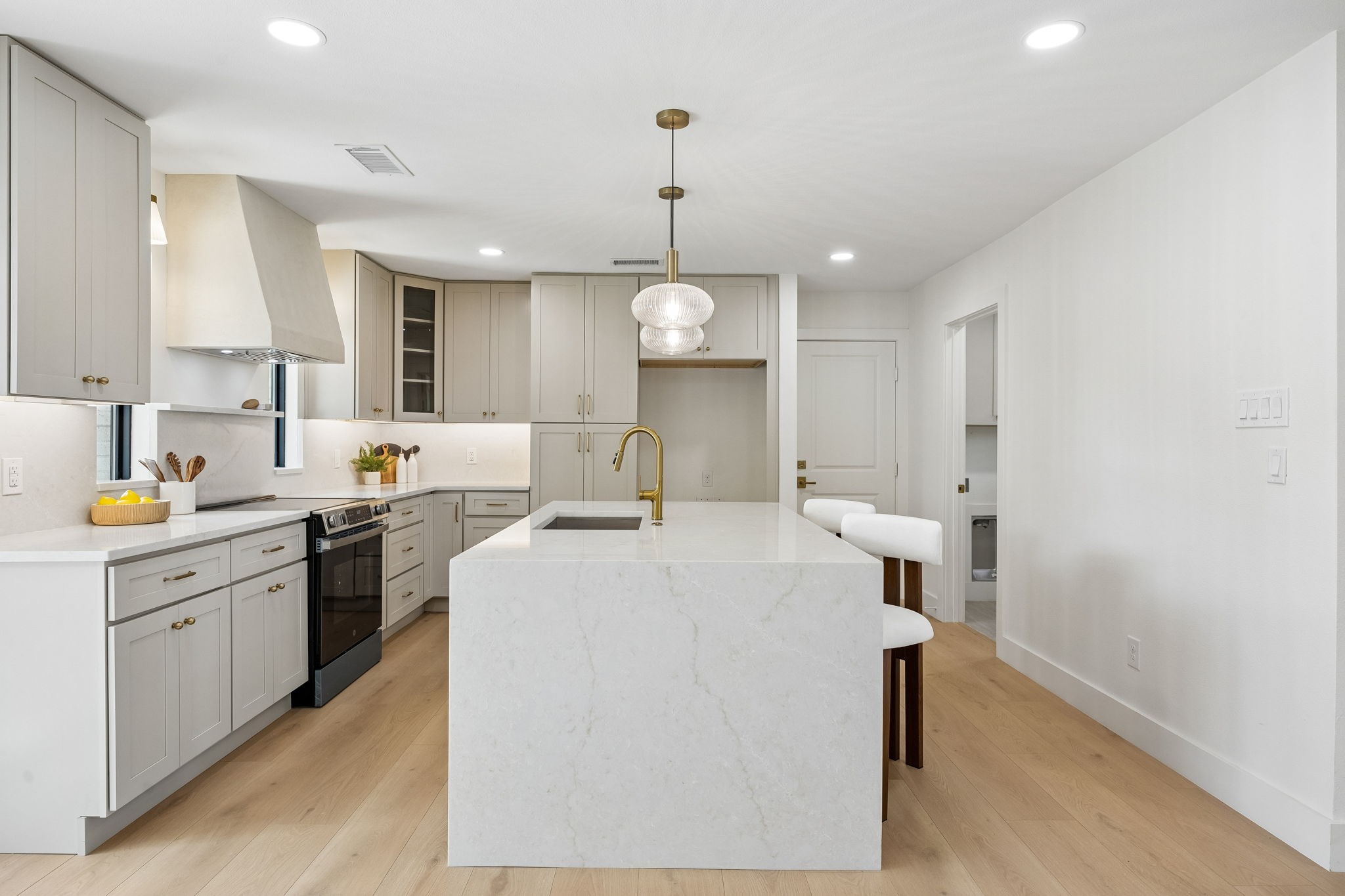 3538 Cloverdale Lane Farmers Branch TX 75234