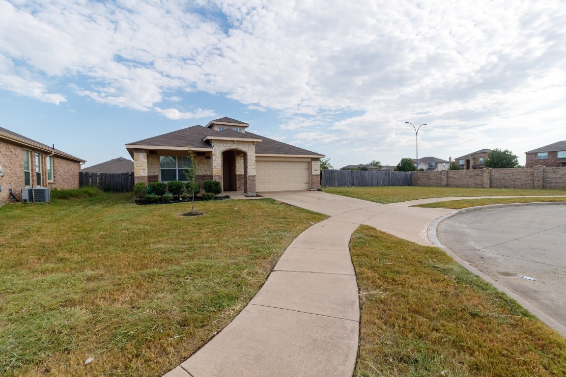 1400 Grand Canyon Court Arlington TX 76002