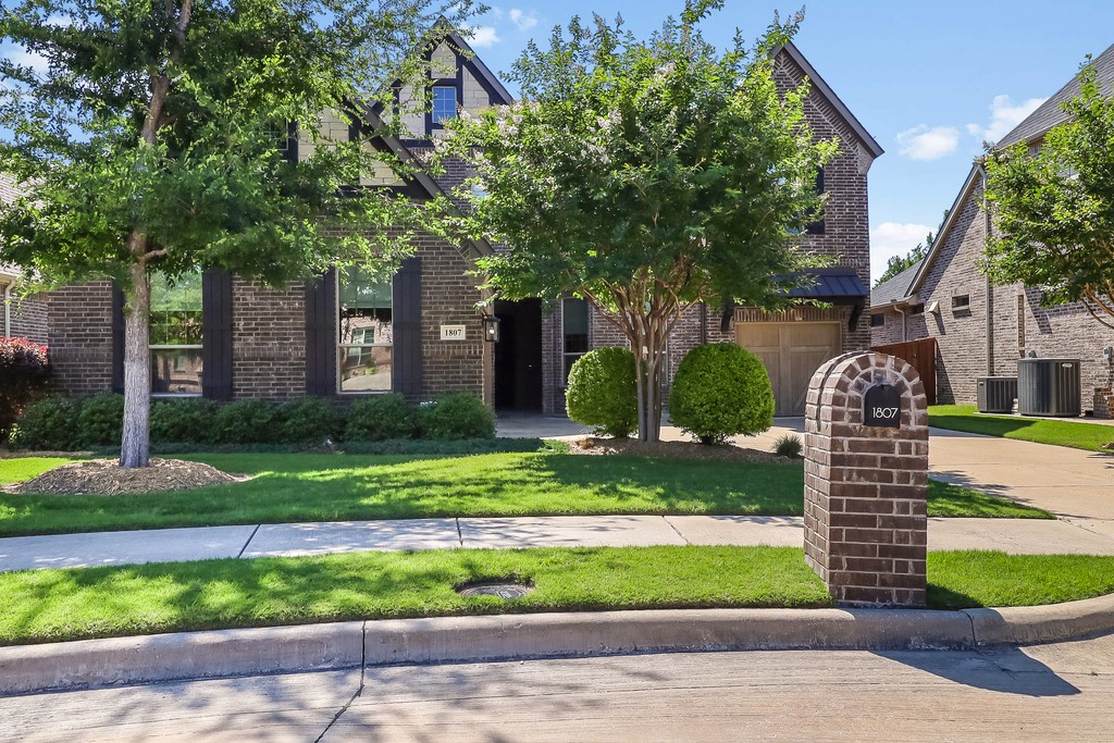 1807 Steeplechase Court Allen TX 75002