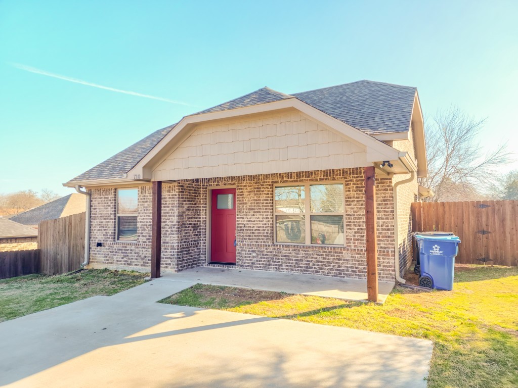 710 Martin Luther King Street Denison TX 75020
