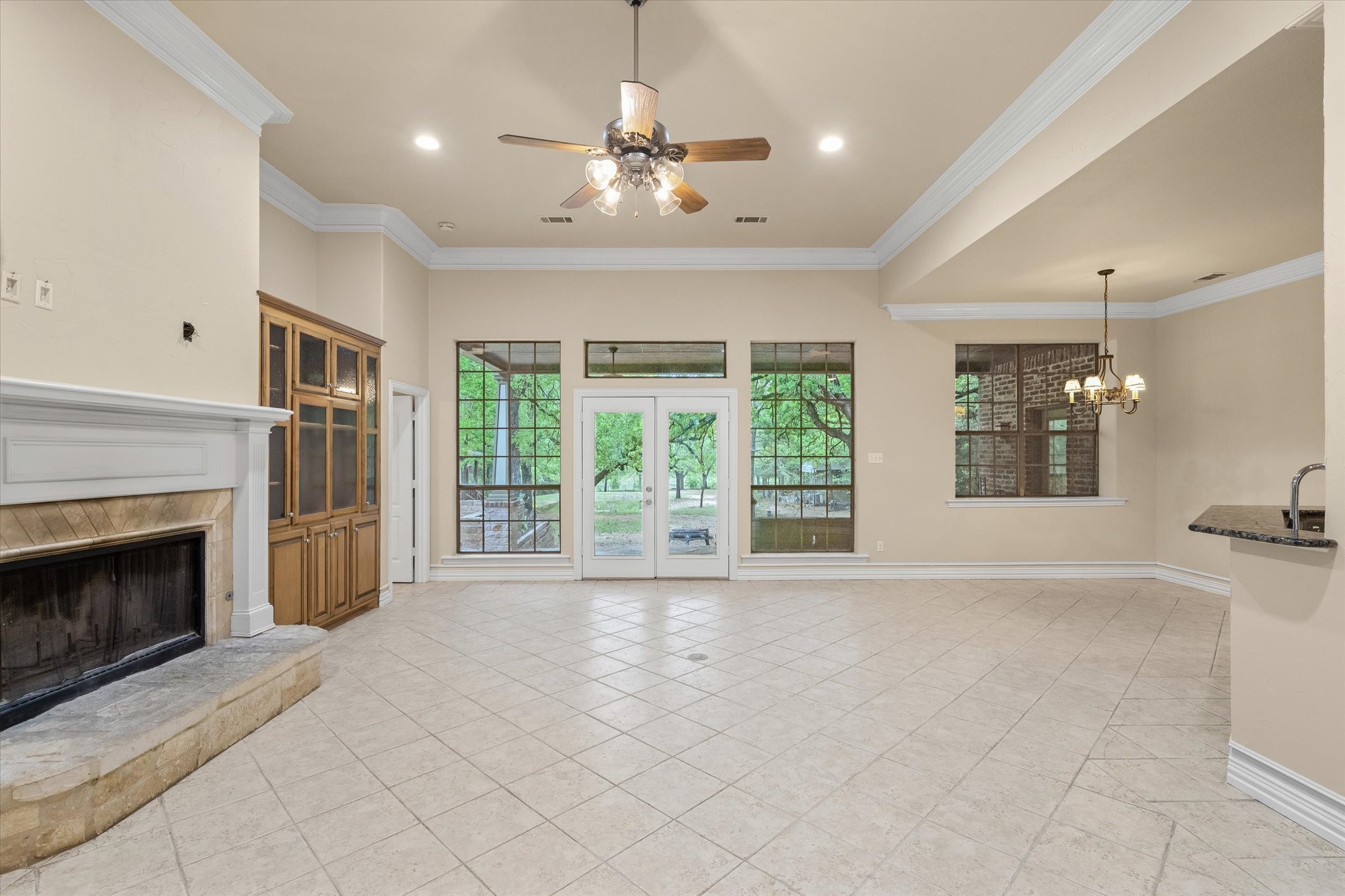2151 Meadow Way Terrell TX 75160