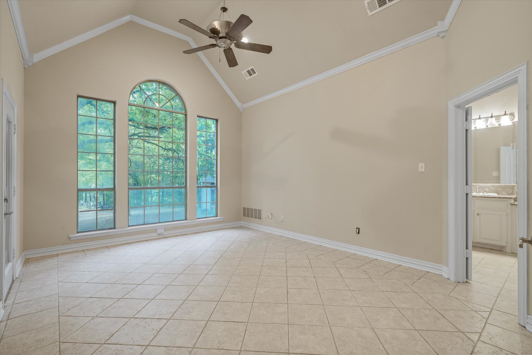 2151 Meadow Way Terrell TX 75160