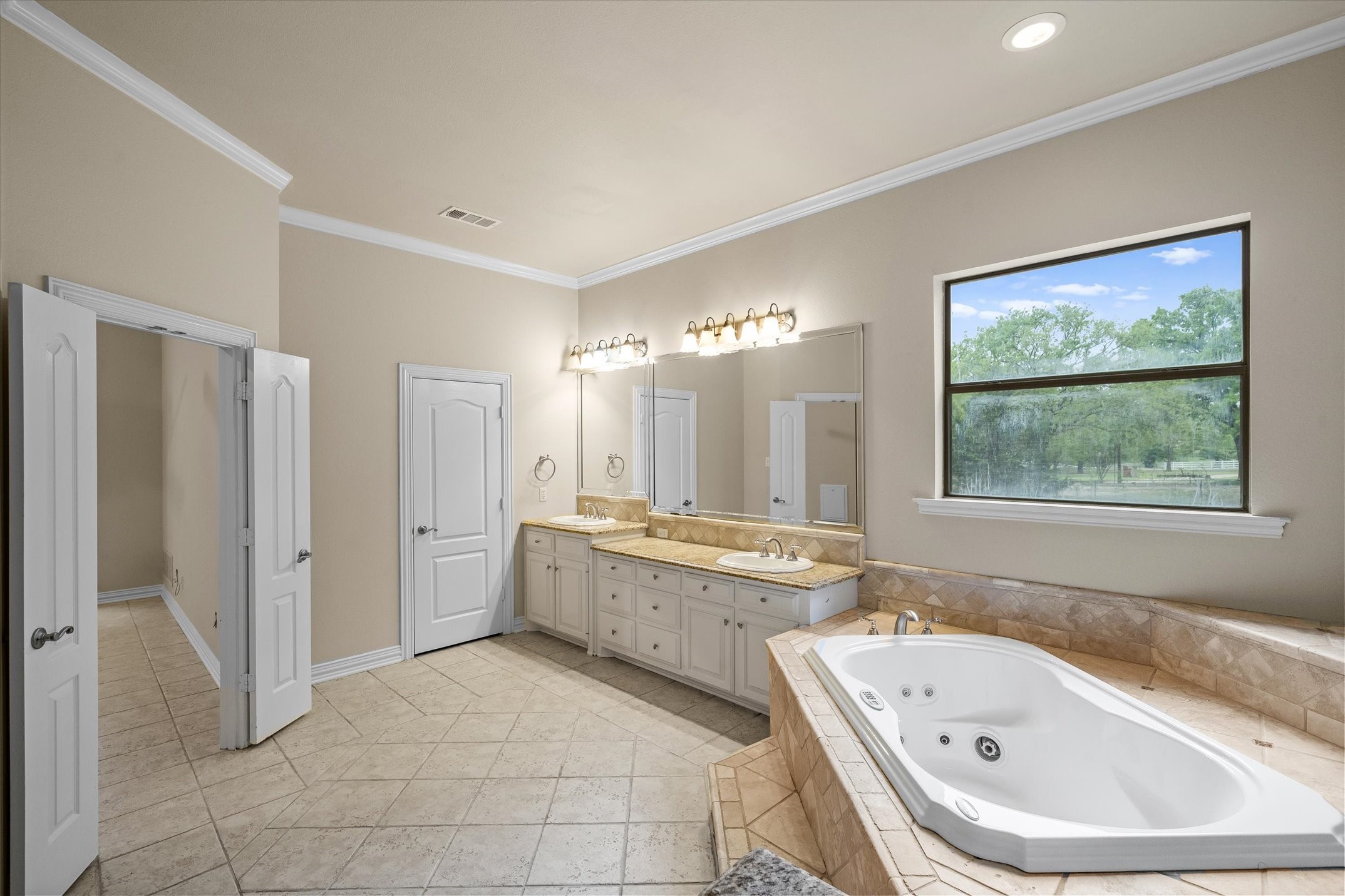 2151 Meadow Way Terrell TX 75160