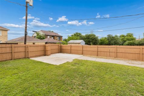 2427 Alco Avenue Dallas TX 75211