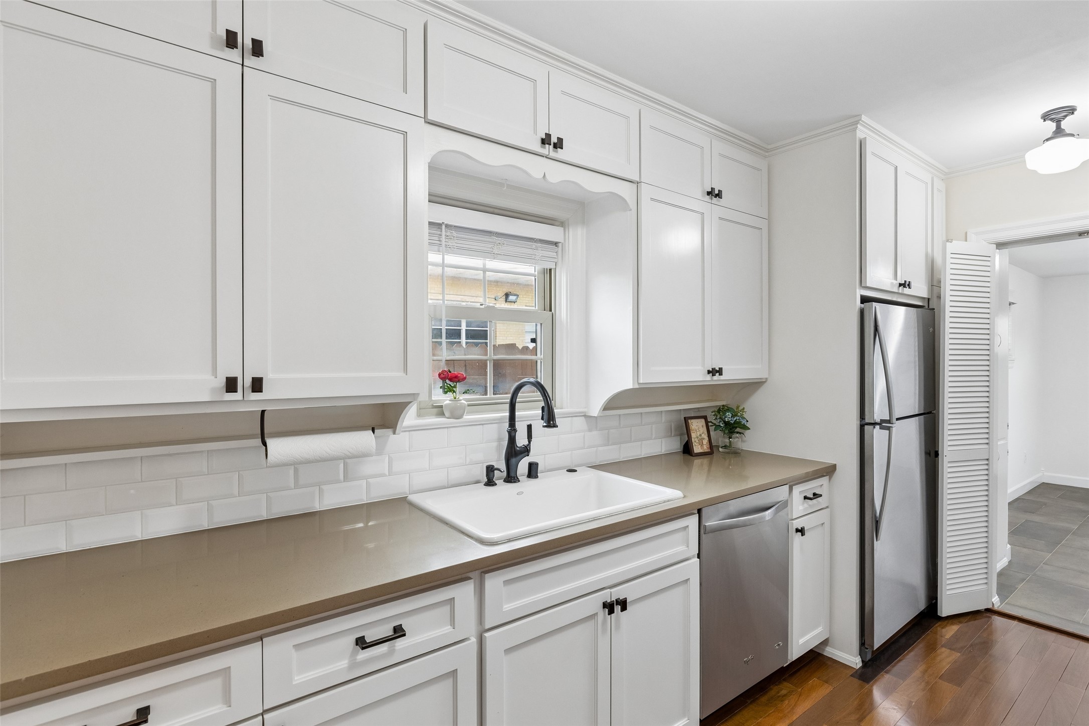 2427 Alco Avenue Dallas TX 75211