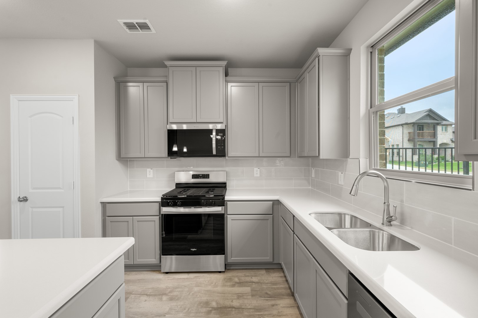 8201 Korat Vista Godley TX 76044