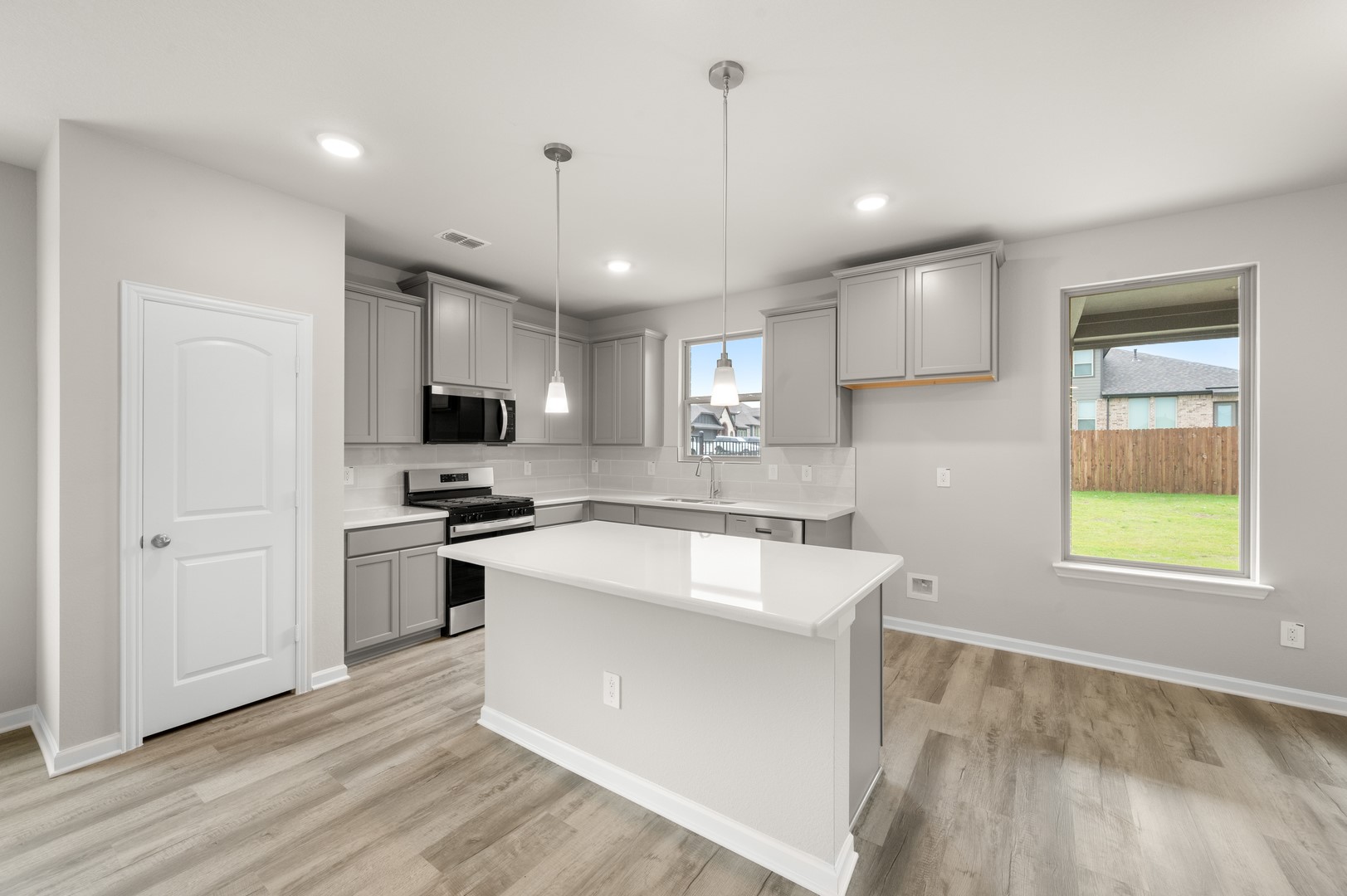 8201 Korat Vista Godley TX 76044