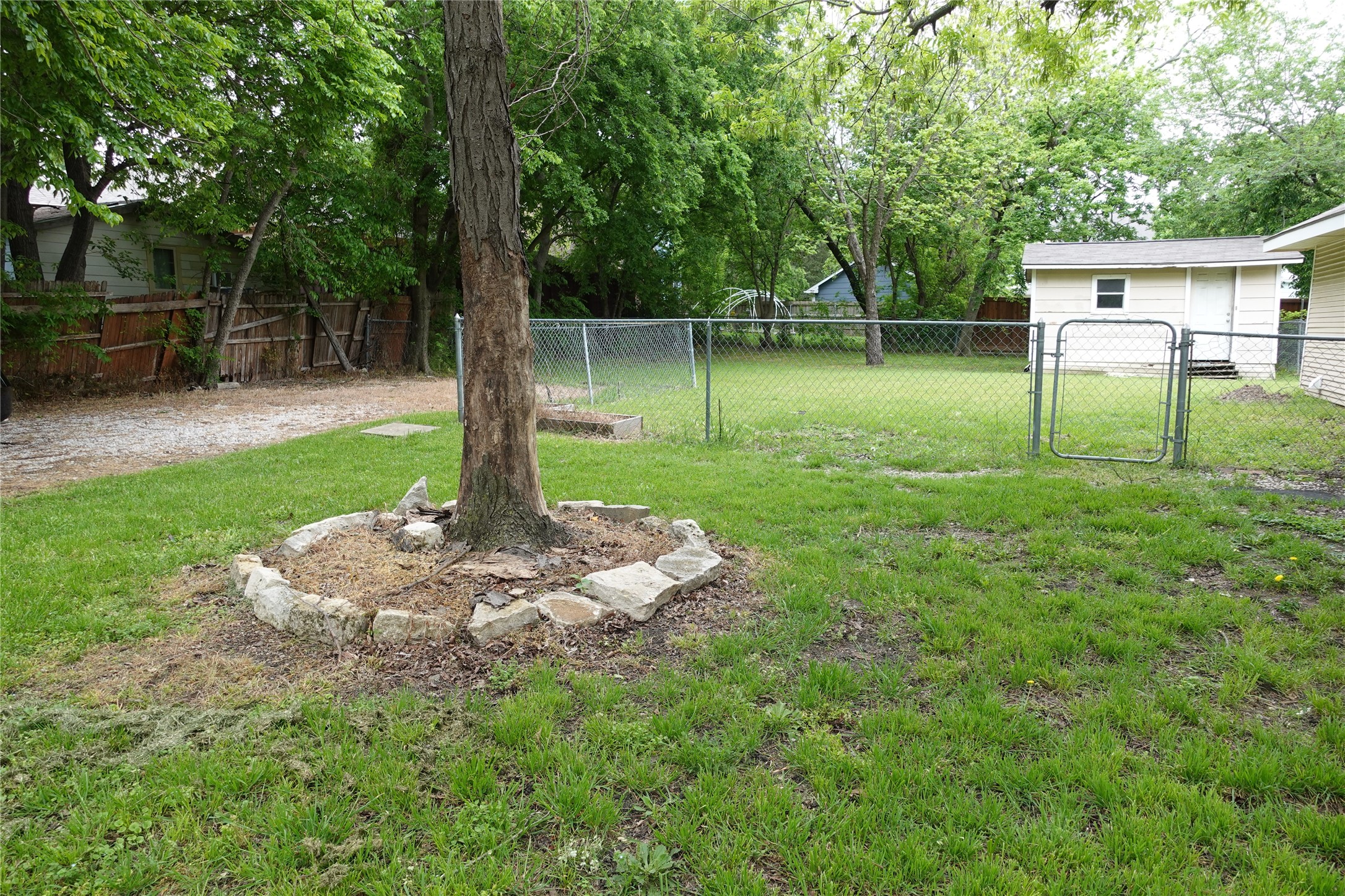 907 Hall Street Mckinney TX 75069