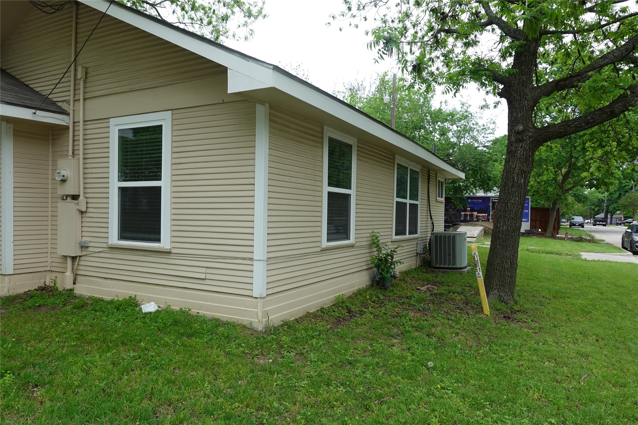 907 Hall Street Mckinney TX 75069