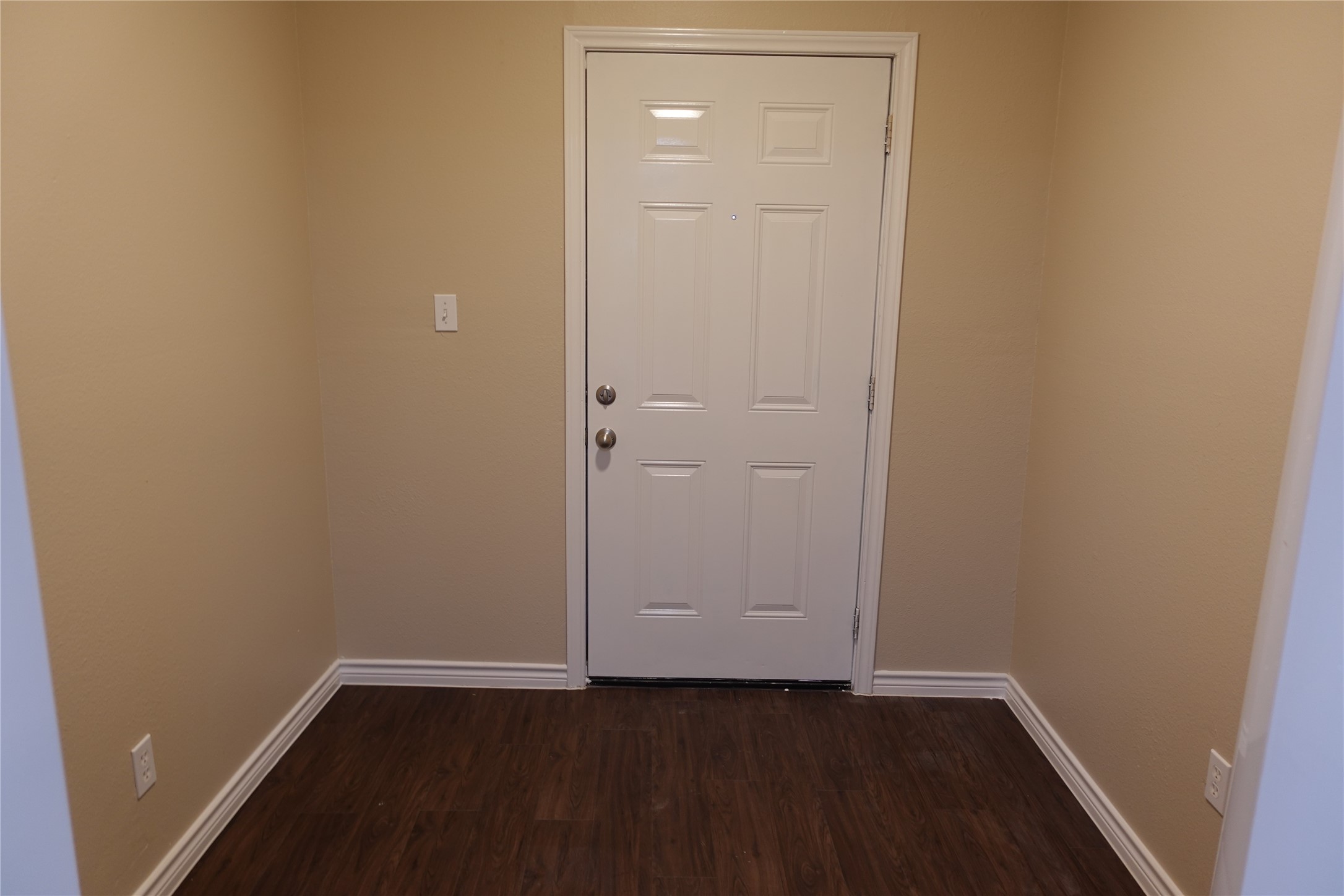 907 Hall Street Mckinney TX 75069