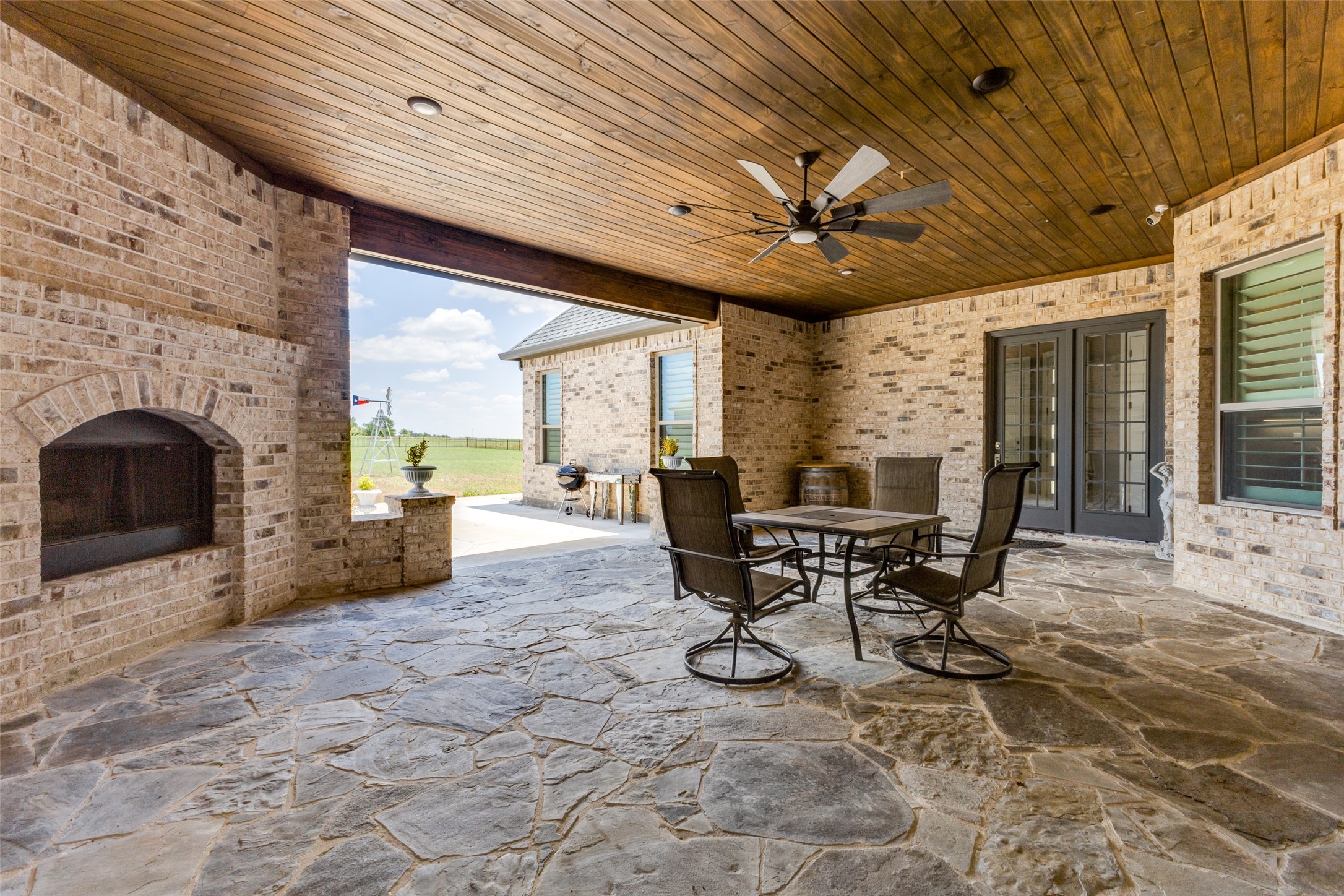 1077 Deerfield Drive Wills Point TX 75169
