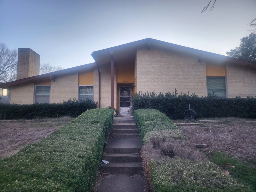 3405 Country Club Drive Grand Prairie TX 75052