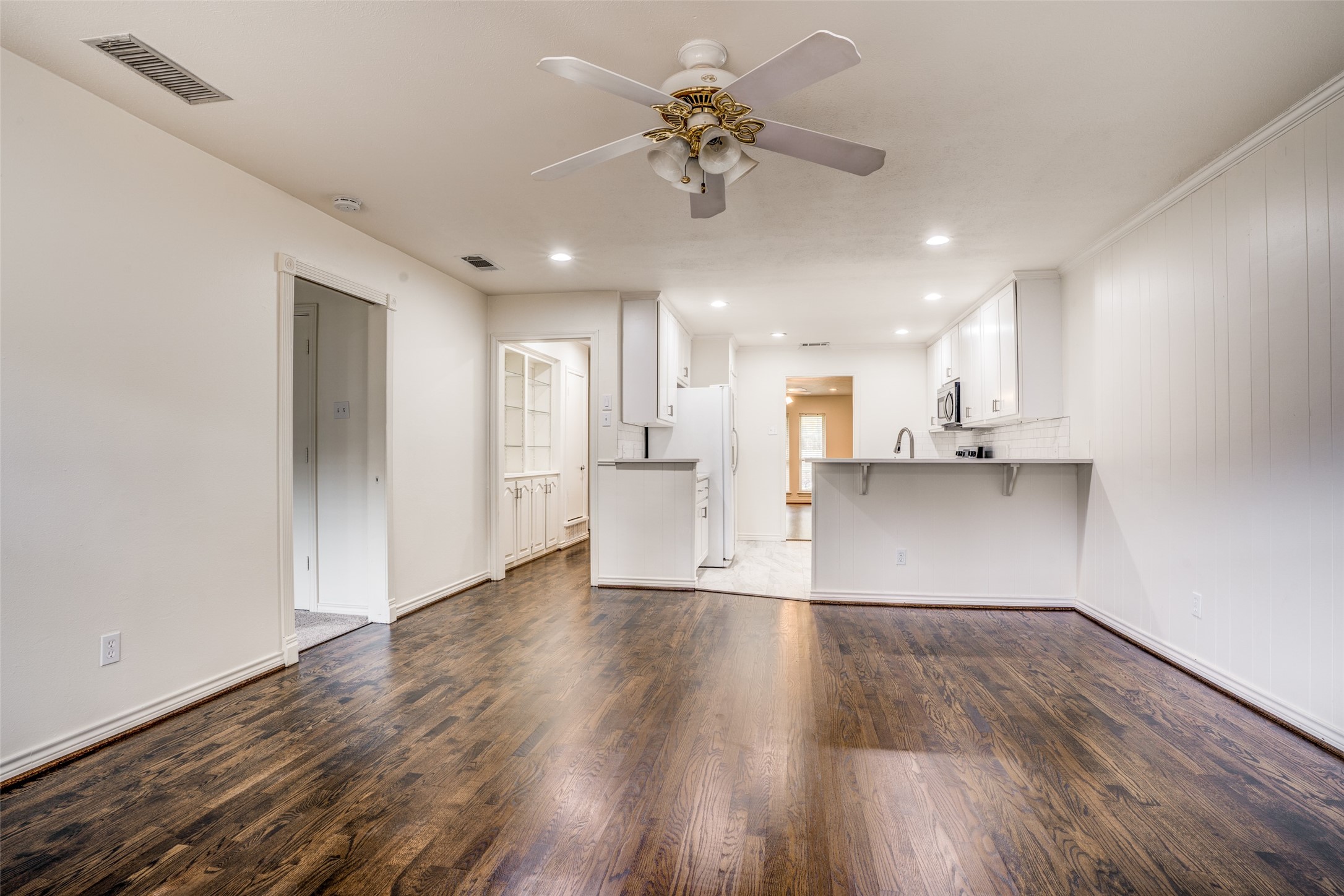7507 Meadow Oaks Drive Dallas TX 75230