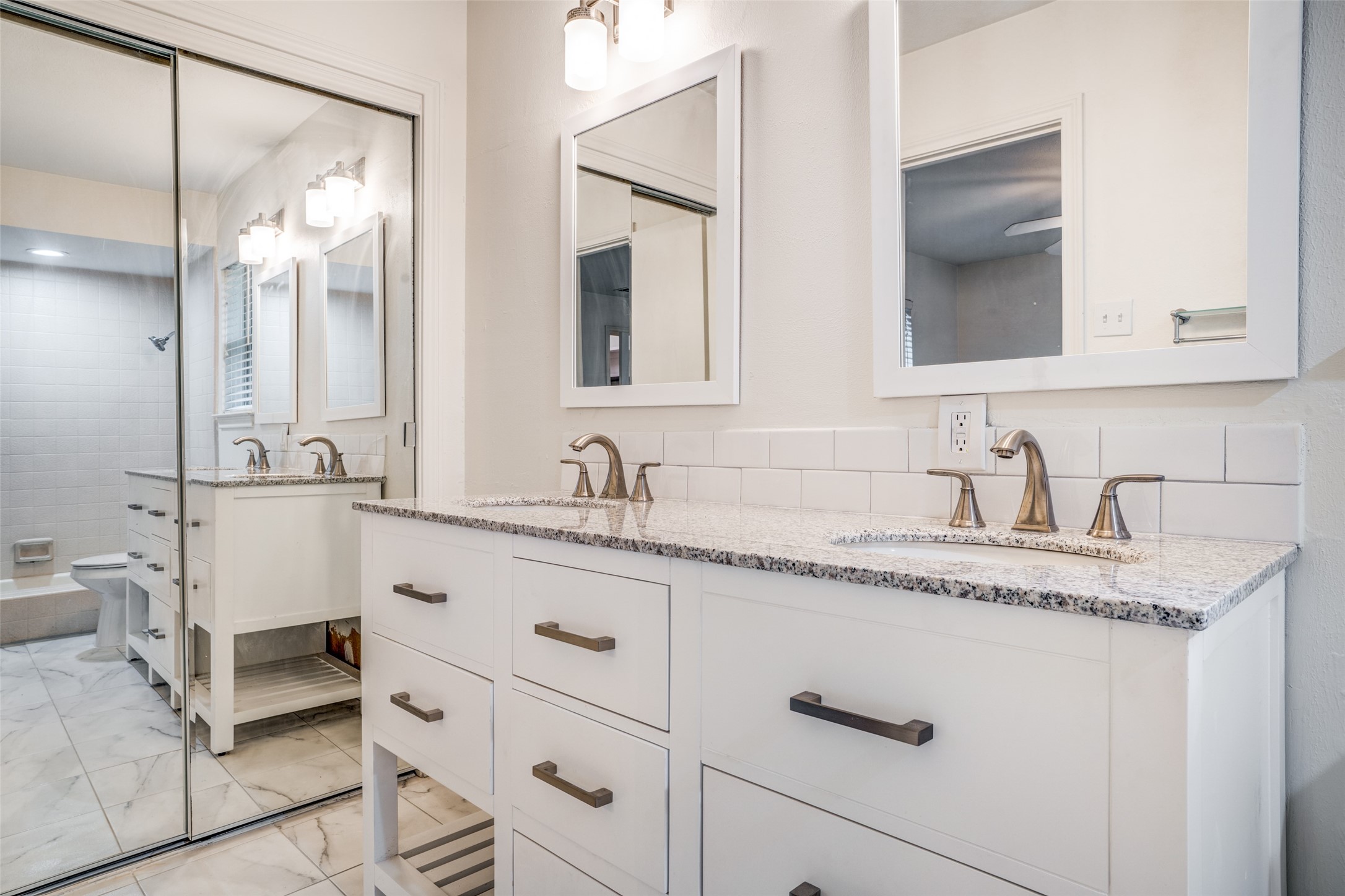 7507 Meadow Oaks Drive Dallas TX 75230