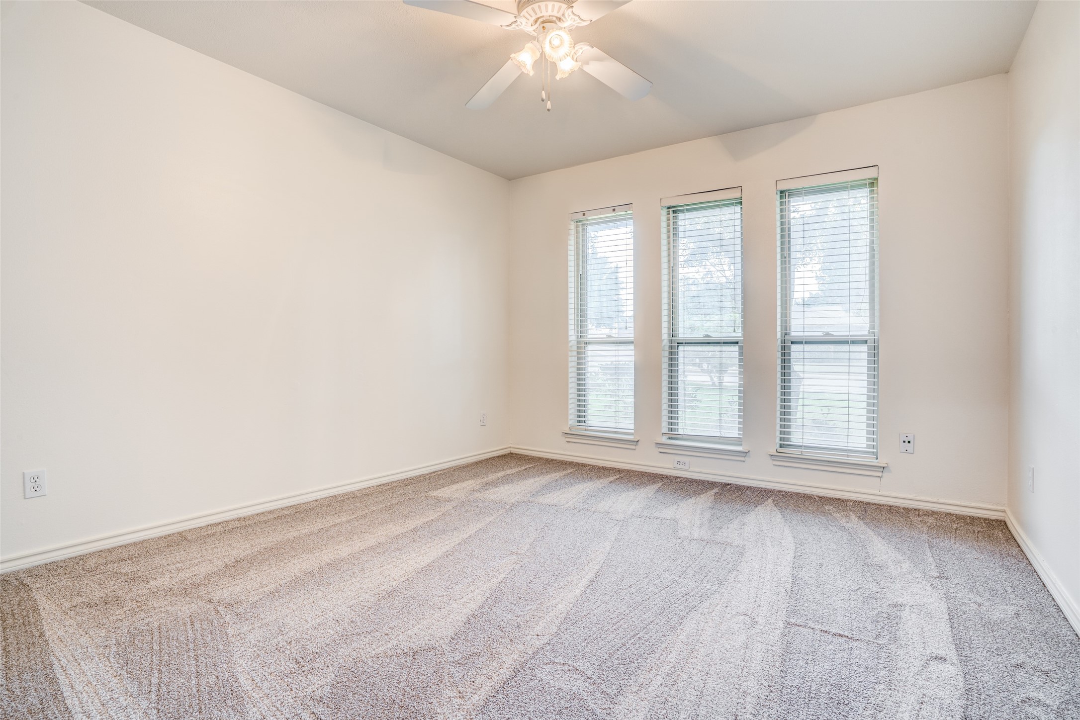 7507 Meadow Oaks Drive Dallas TX 75230