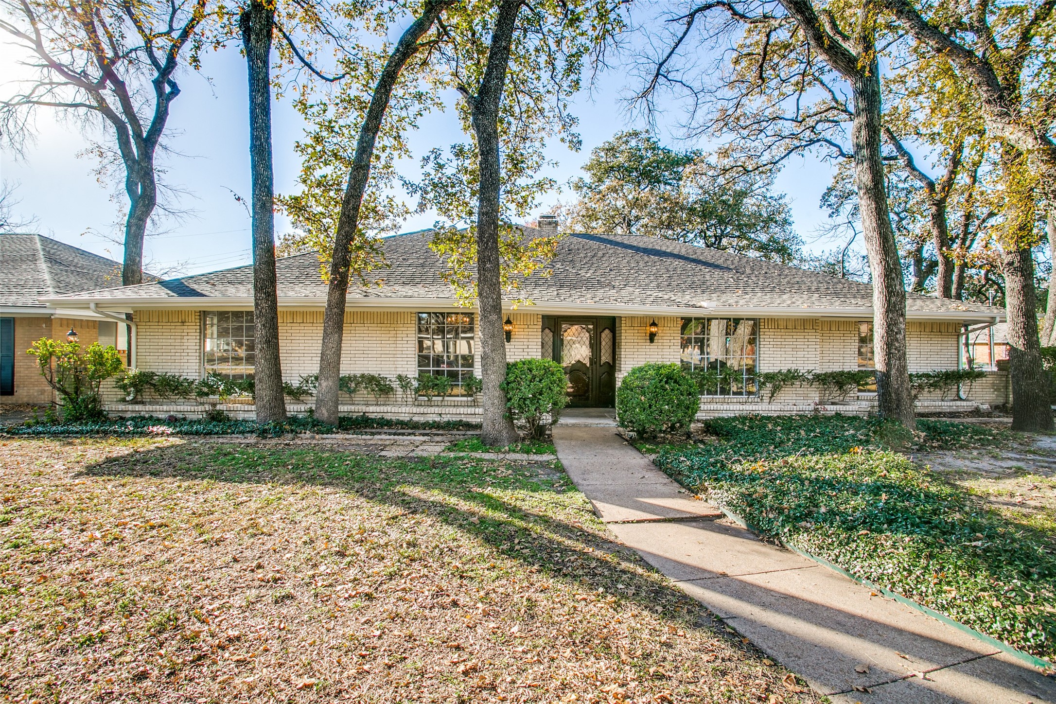 1421 Mosswood Lane Irving TX 75061