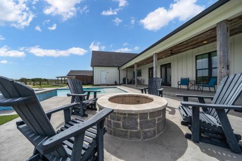 2050 W Elm Mott Drive Waco TX 76705