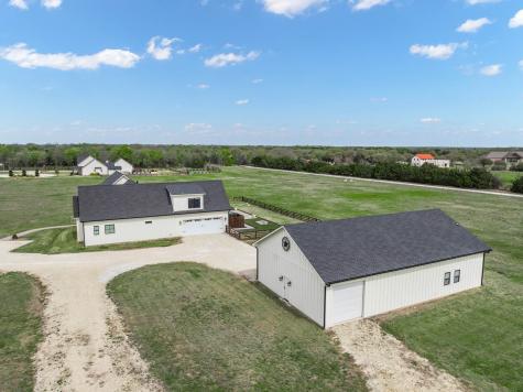 2050 W Elm Mott Drive Waco TX 76705