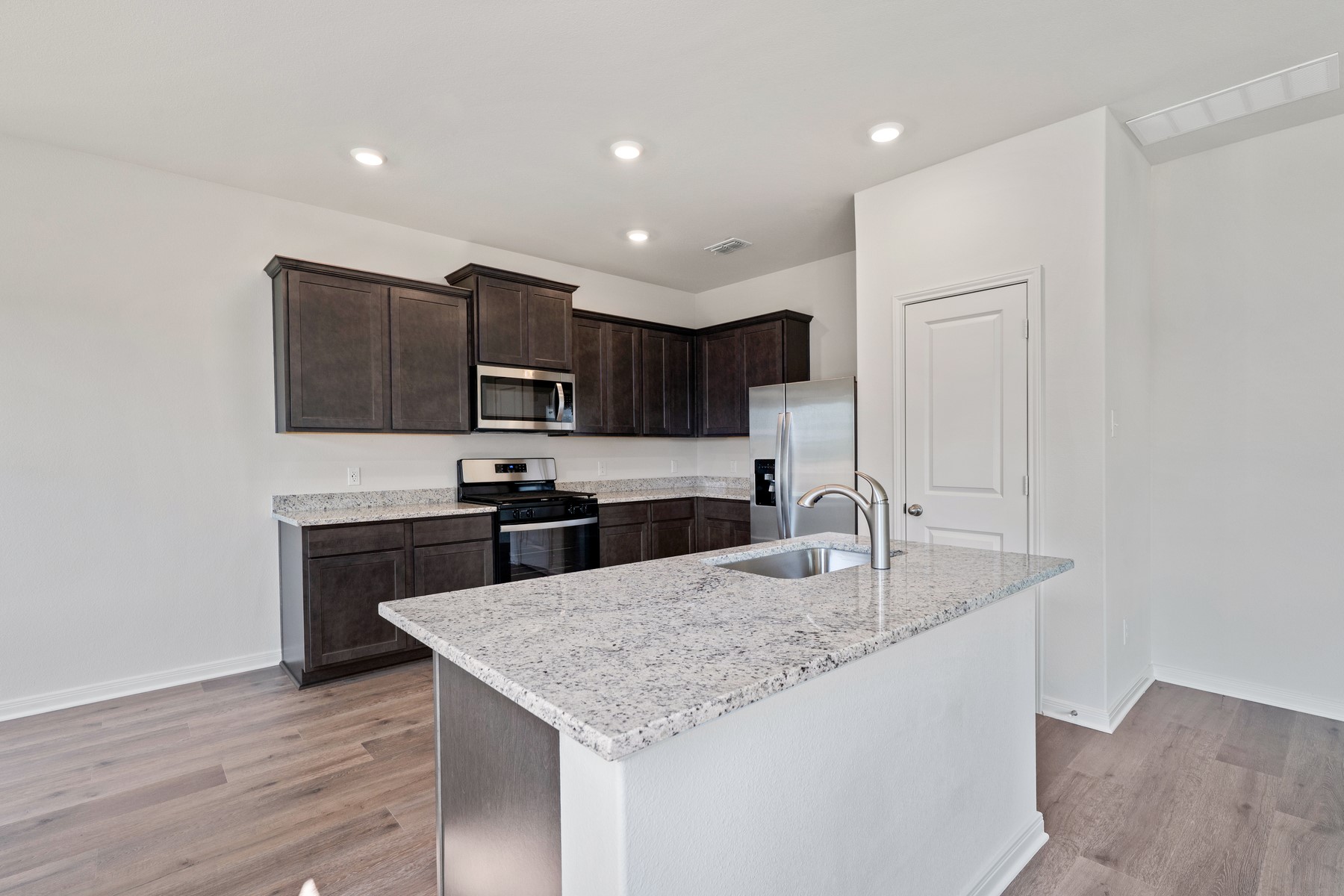 8432 Fort Benton Drive Ponder TX 76259