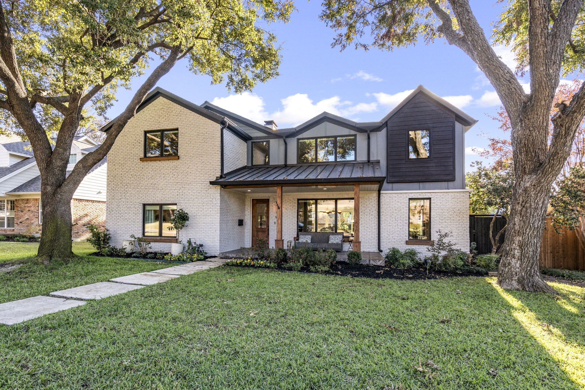 9418 Gatetrail Drive Dallas TX 75238