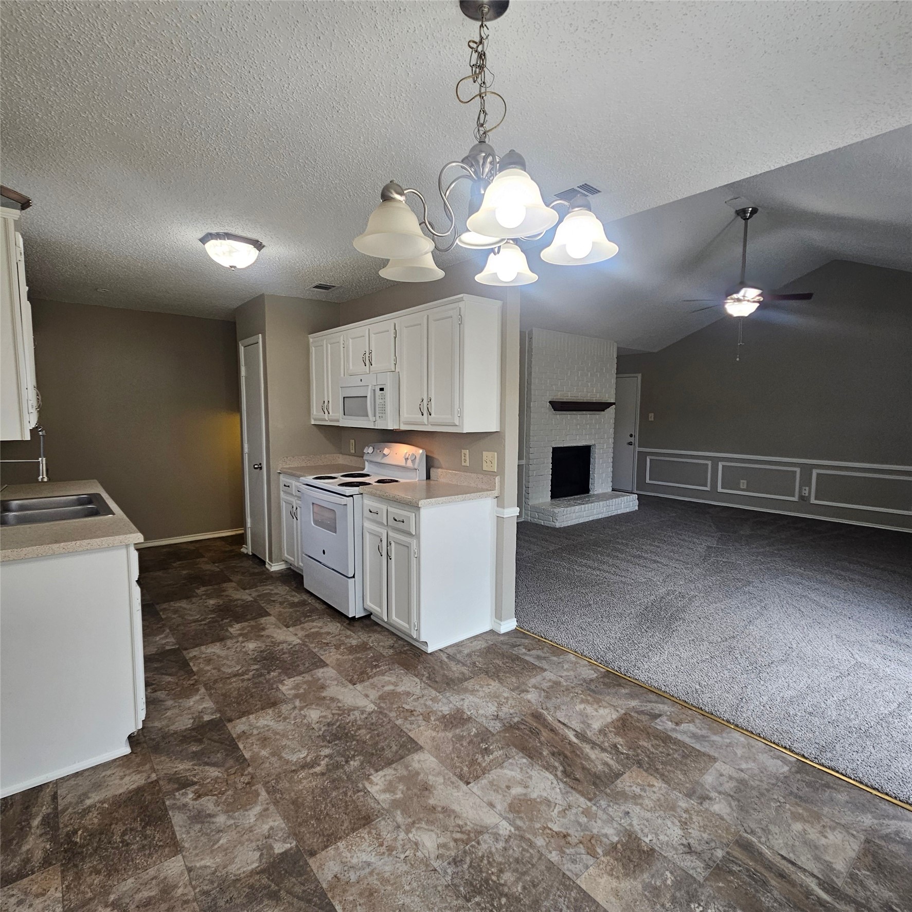3136 Tina Street Sachse TX 75048