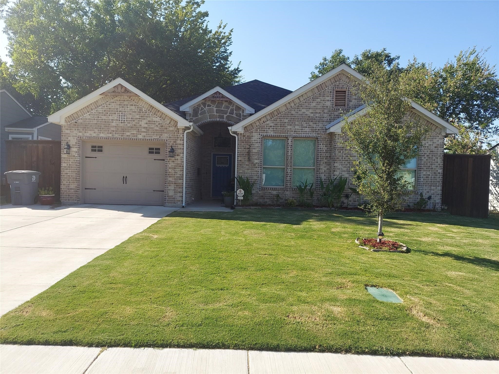 2655 Kathleen Avenue Dallas TX 75216