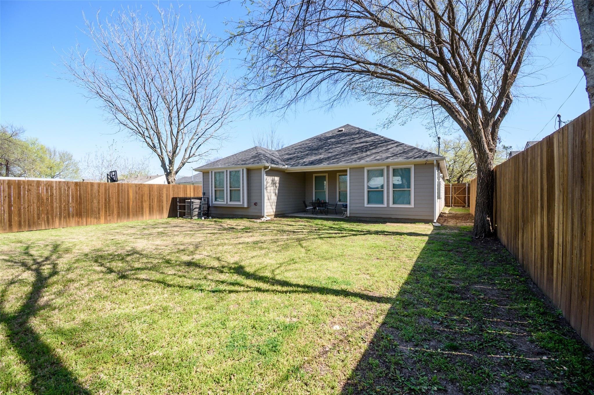 2655 Kathleen Avenue Dallas TX 75216