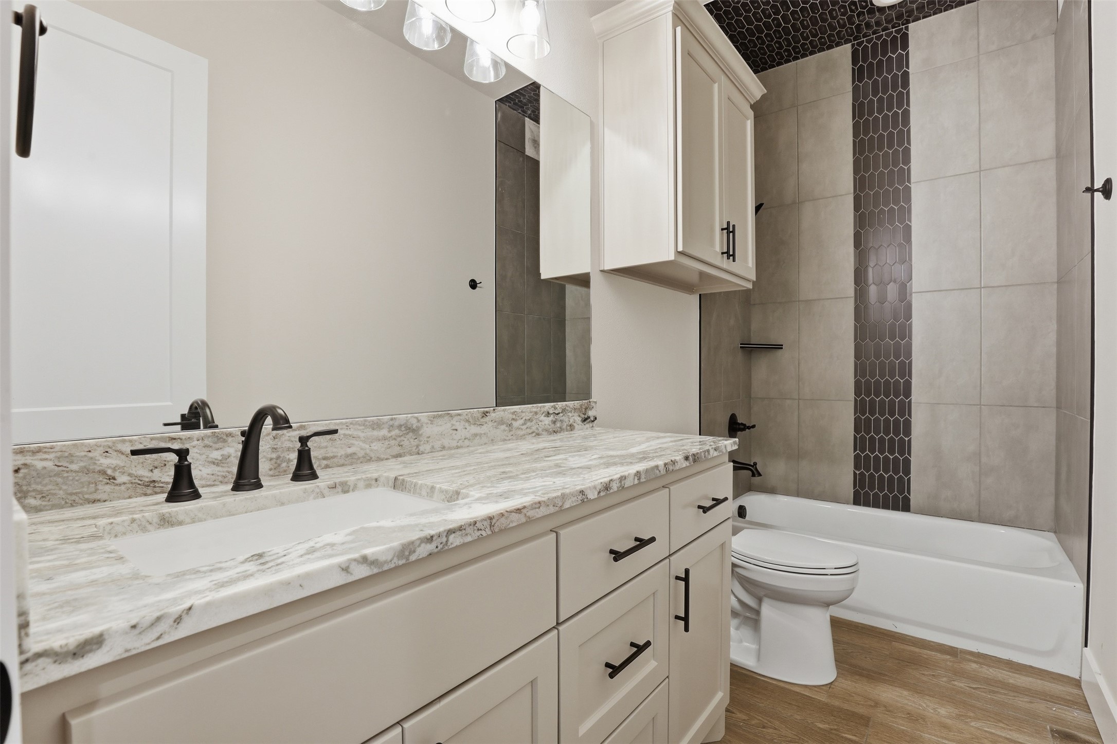 3201 Walnut Creek Parkway Granbury TX 76049
