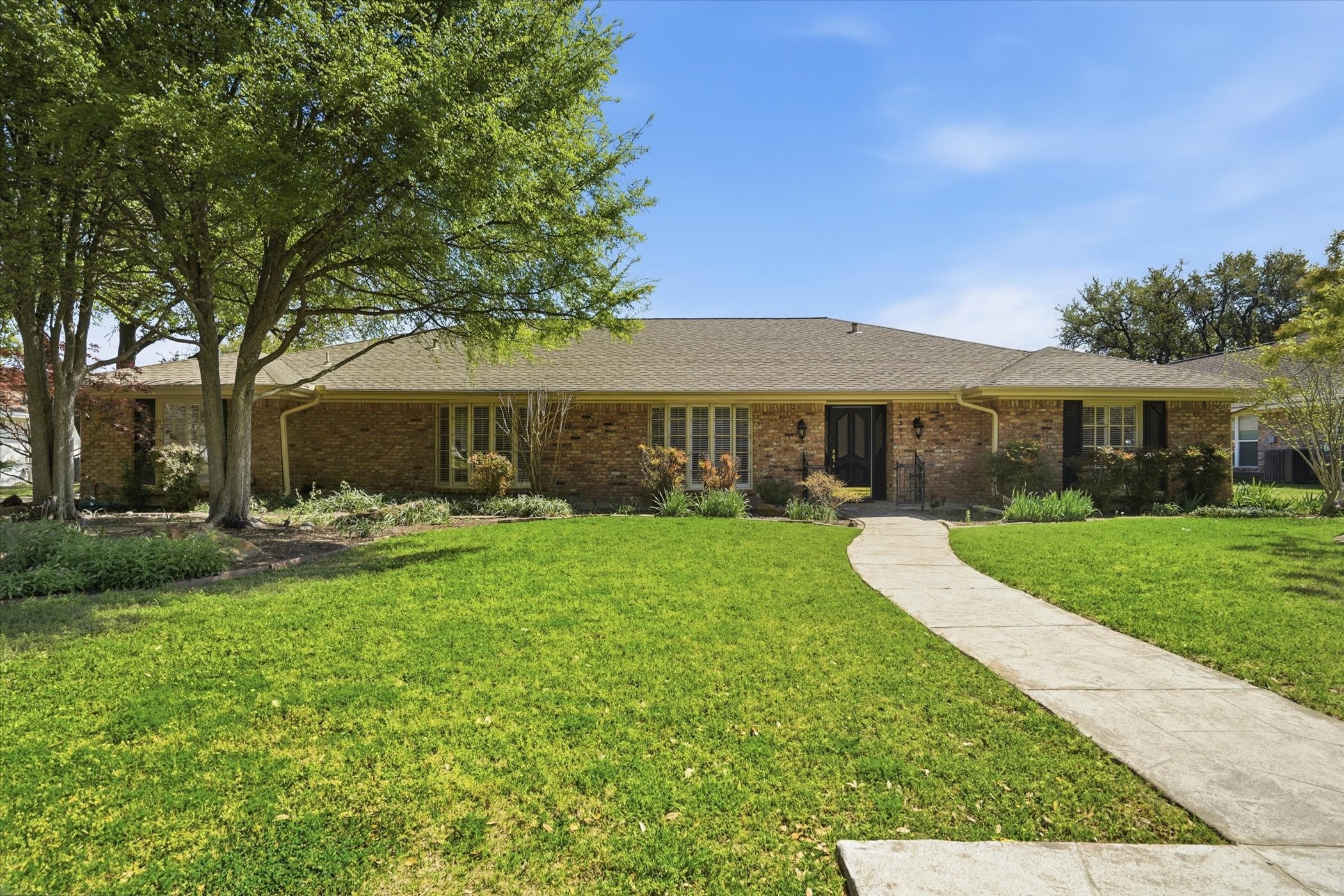 4201 Winding Way Benbrook TX 76126