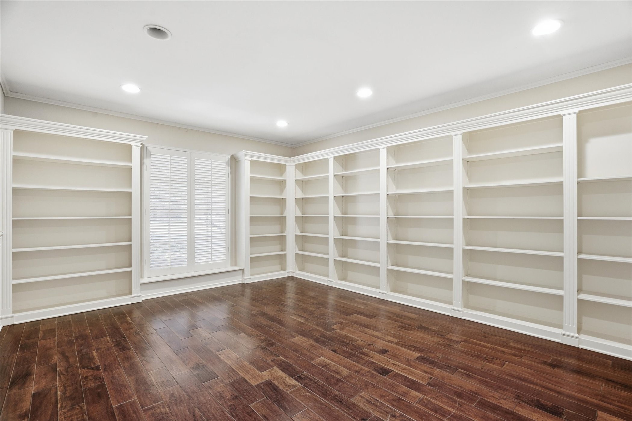 4201 Winding Way Benbrook TX 76126