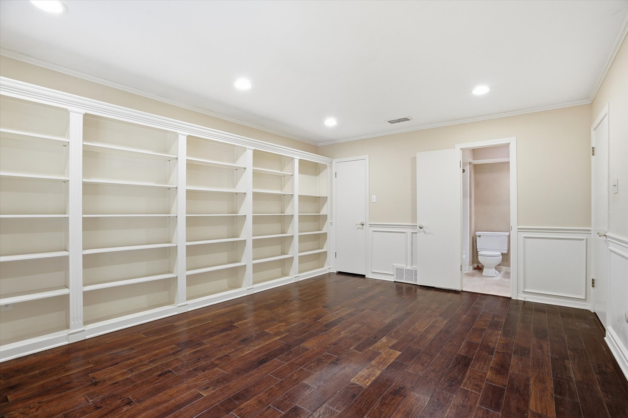 4201 Winding Way Benbrook TX 76126