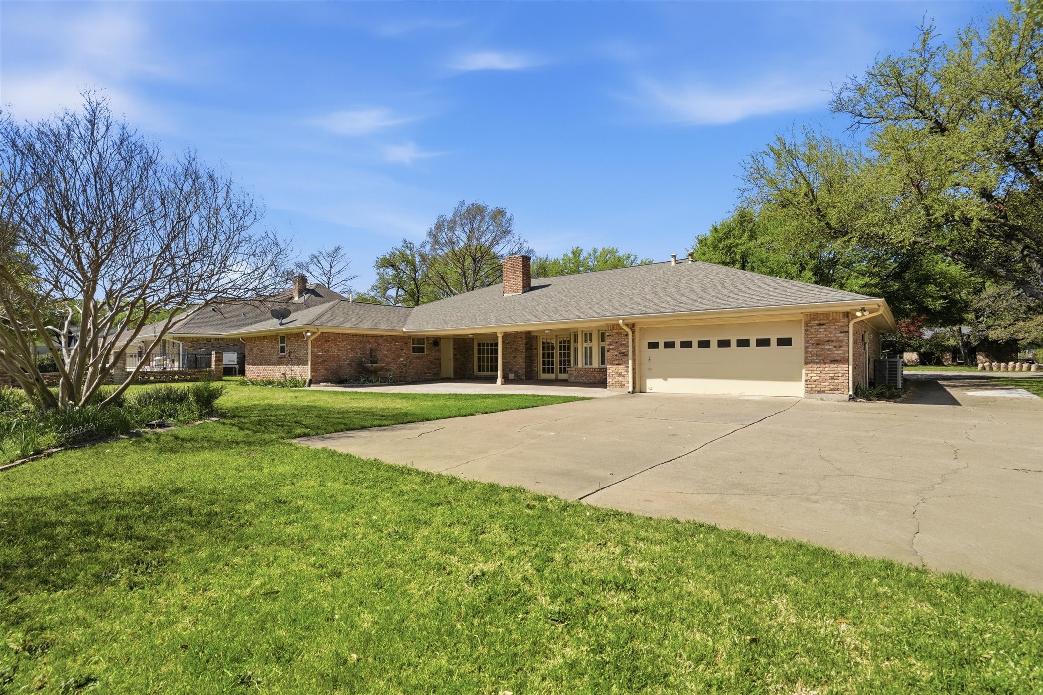 4201 Winding Way Benbrook TX 76126