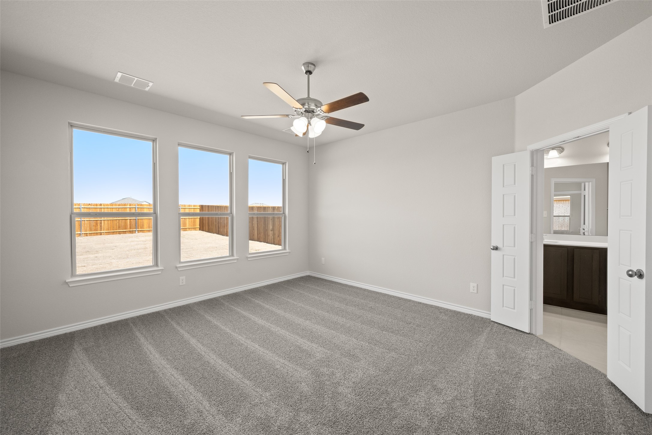 1902 Cheyenne Drive Cleburne TX 76033