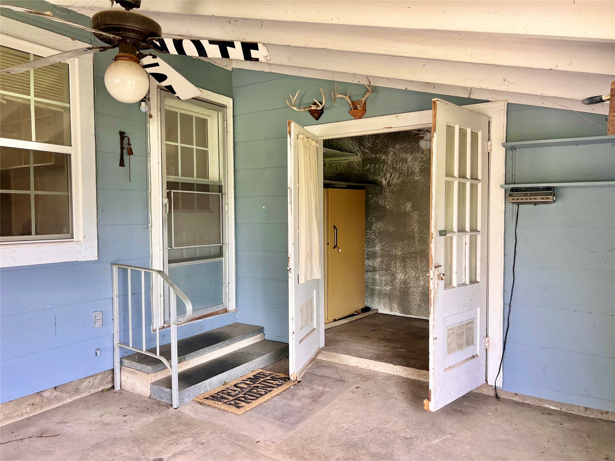 802 E White Street Hamilton TX 76531
