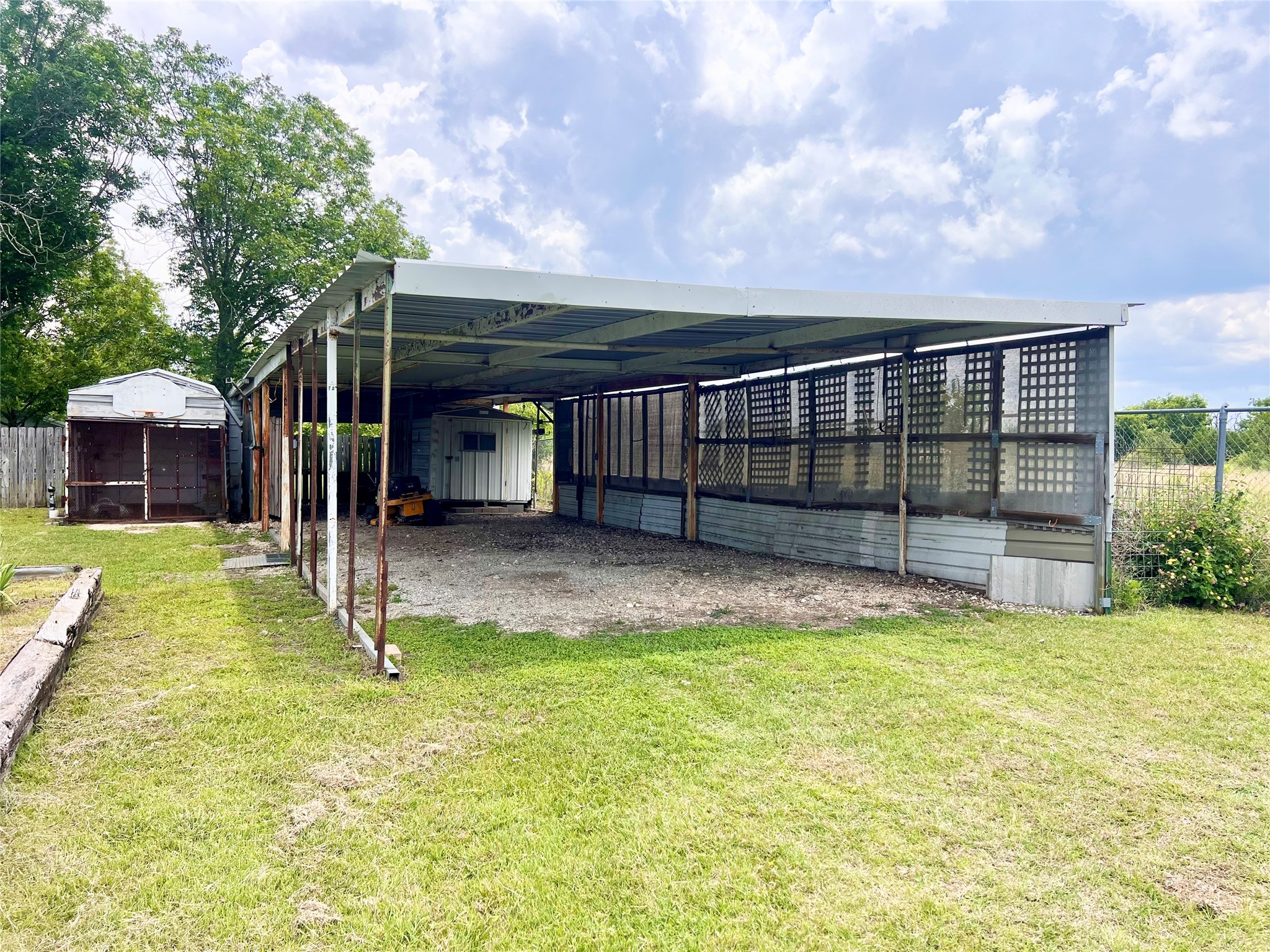 802 E White Street Hamilton TX 76531