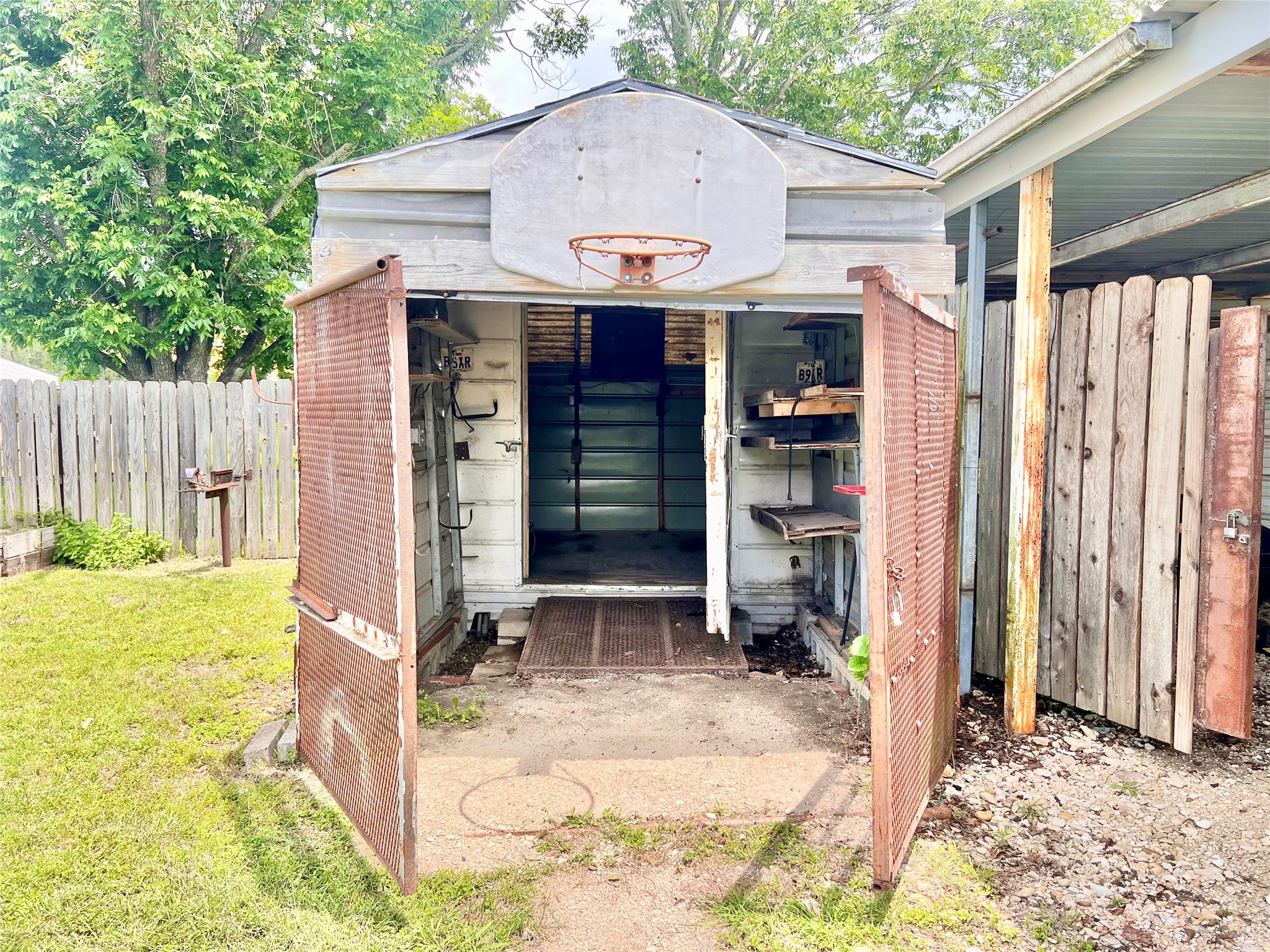802 E White Street Hamilton TX 76531