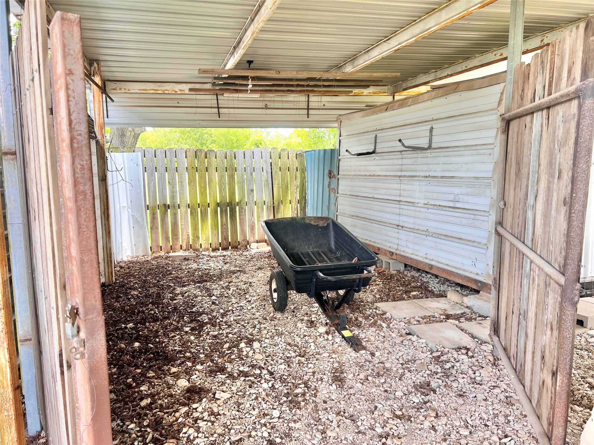 802 E White Street Hamilton TX 76531