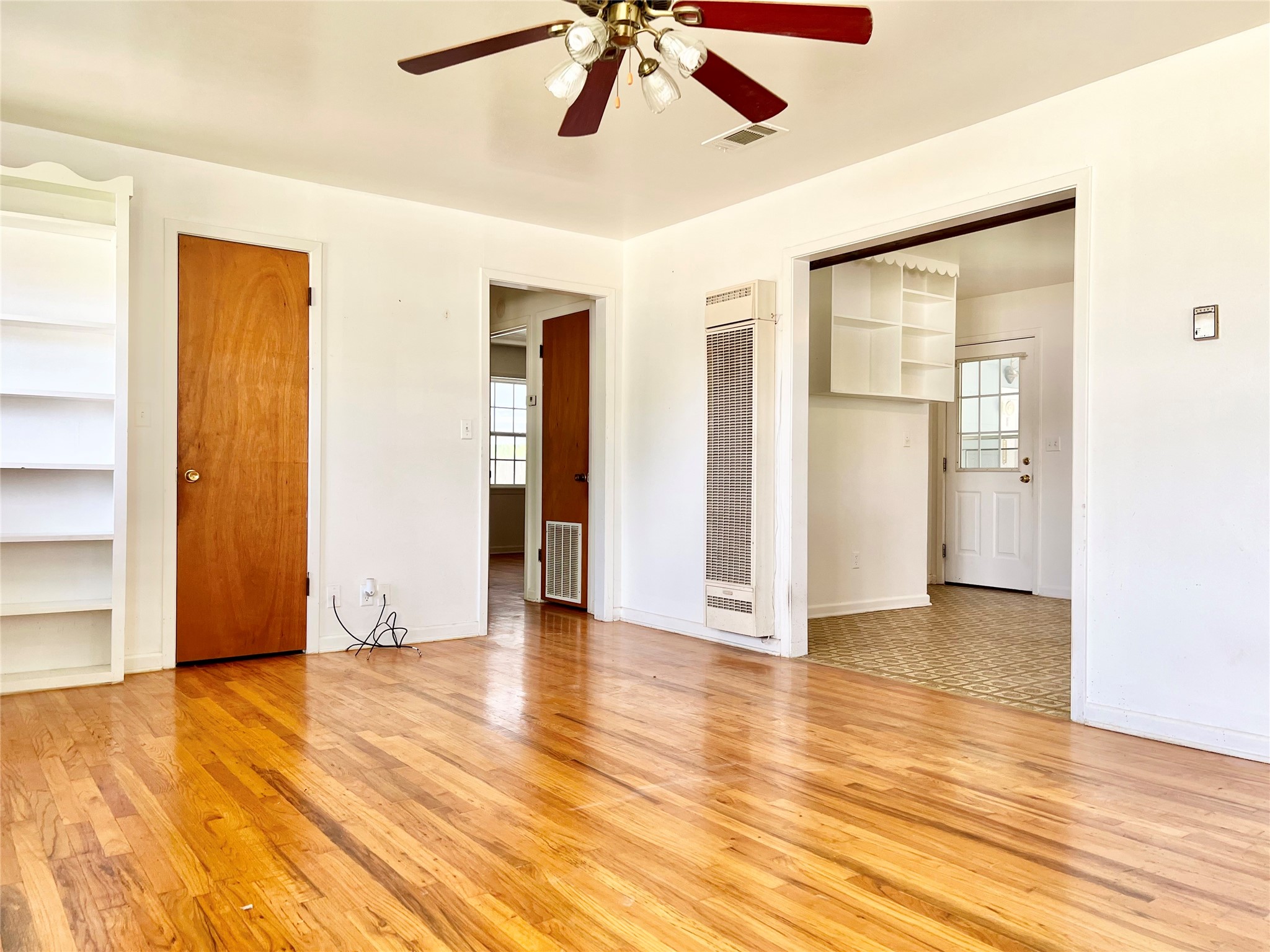 802 E White Street Hamilton TX 76531