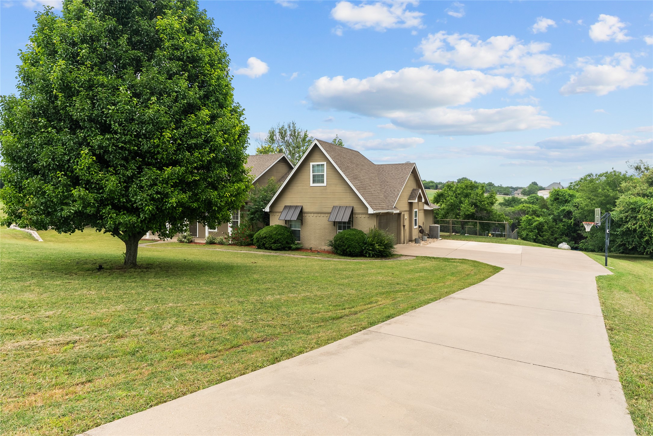 415 Stone Mountain Court Cresson TX 76035