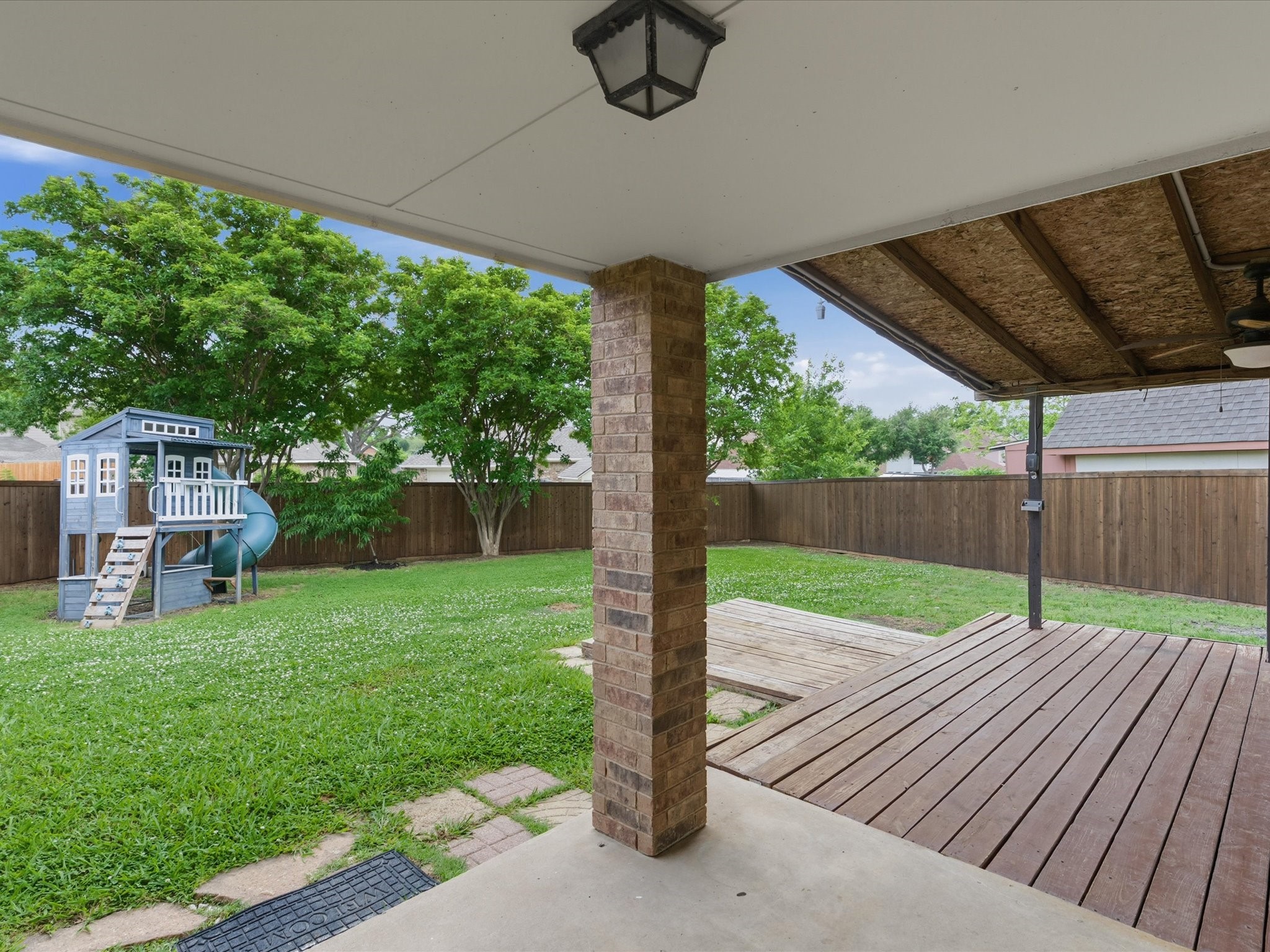 1522 Knollview Lane Carrollton TX 75007