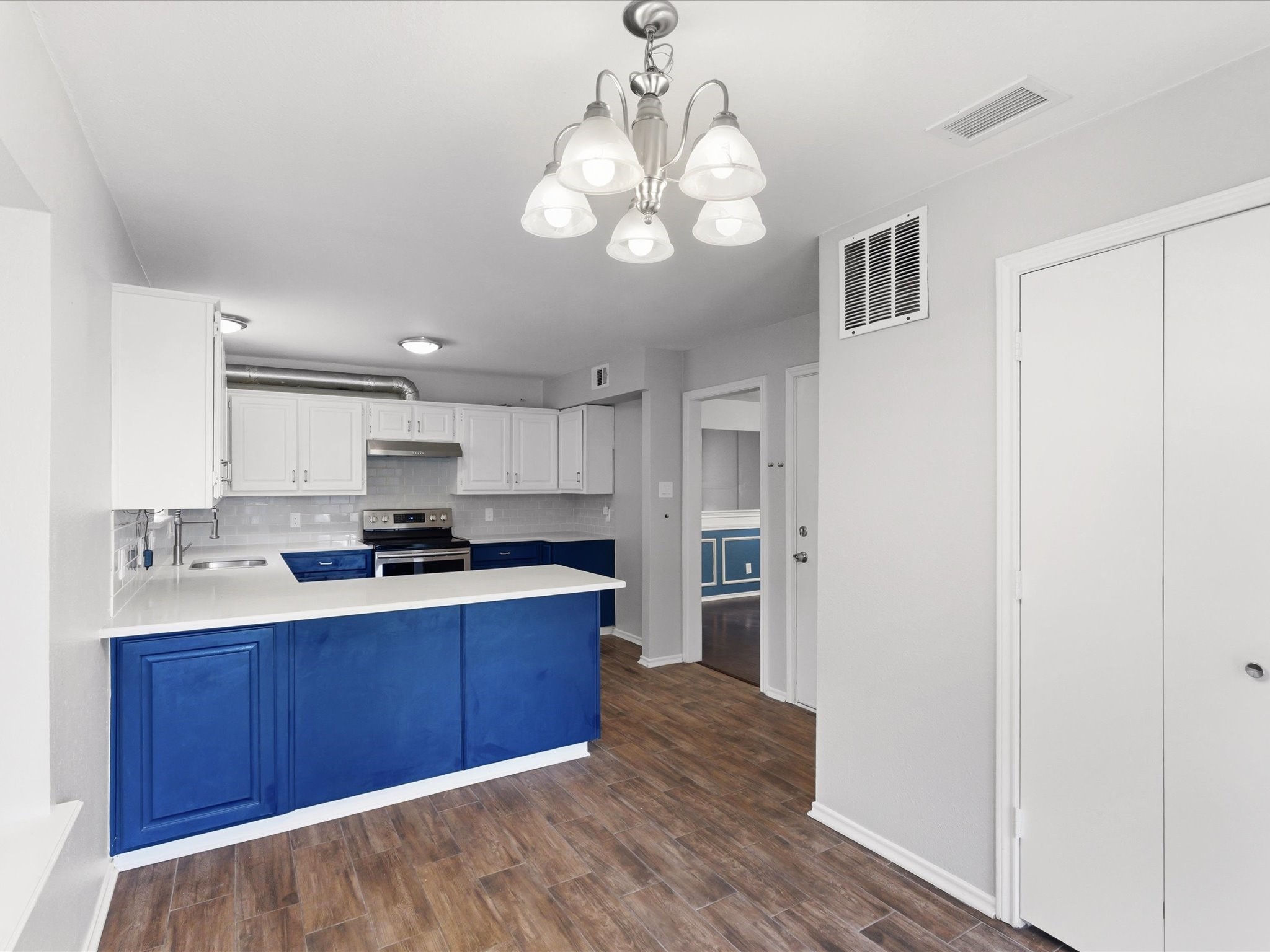 1522 Knollview Lane Carrollton TX 75007