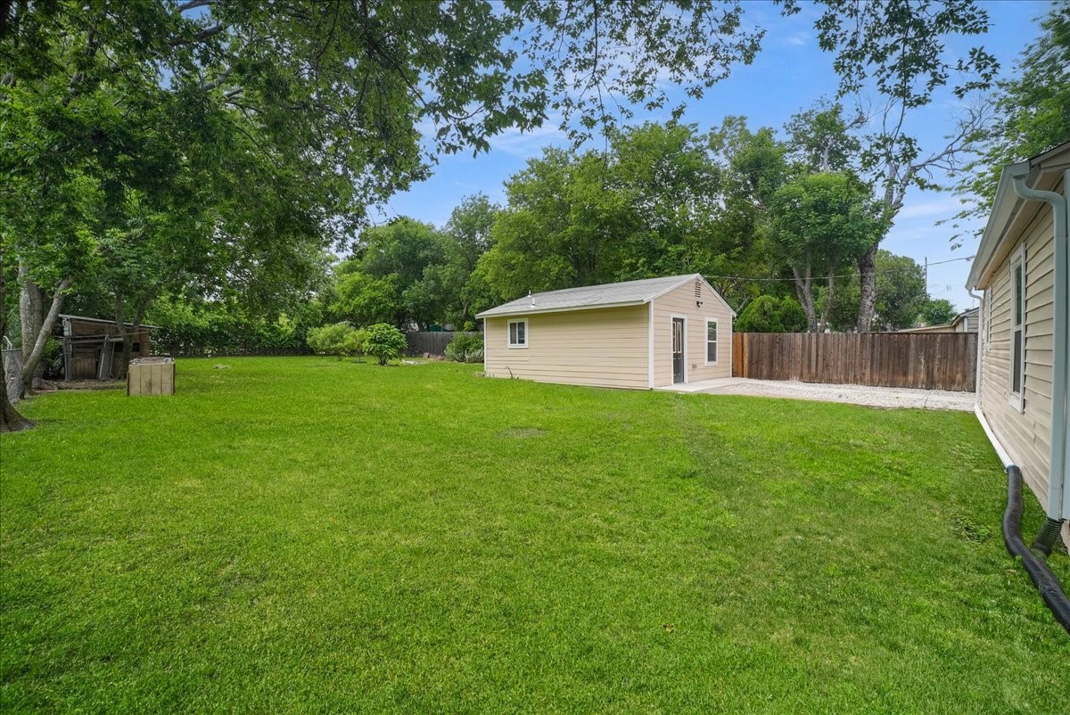 1455 Honor Drive Desoto TX 75115