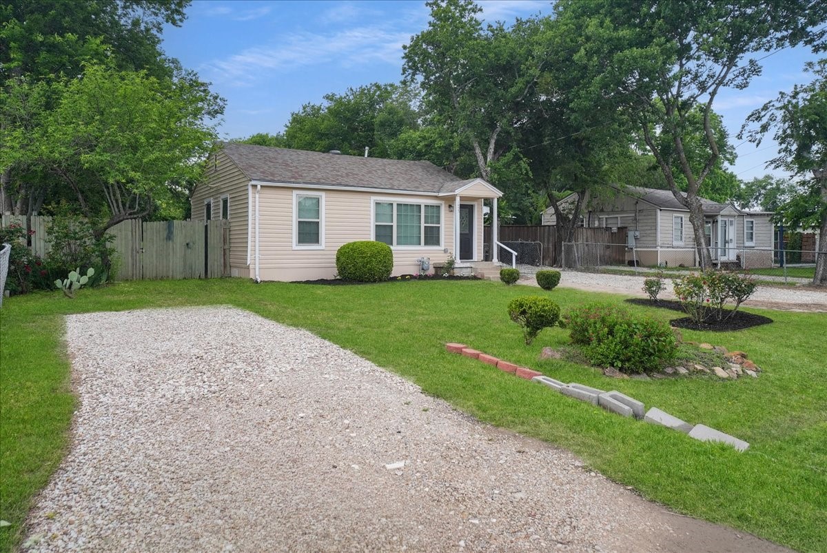 1455 Honor Drive Desoto TX 75115